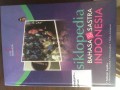 Ensiklopedia Bahasa dan Sastra Indonesia: Jilid 2 Bahasa